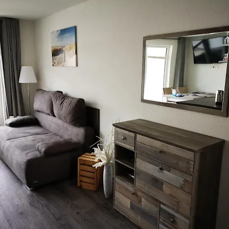 Meerhund In Graal-mueritz * Gelbensande